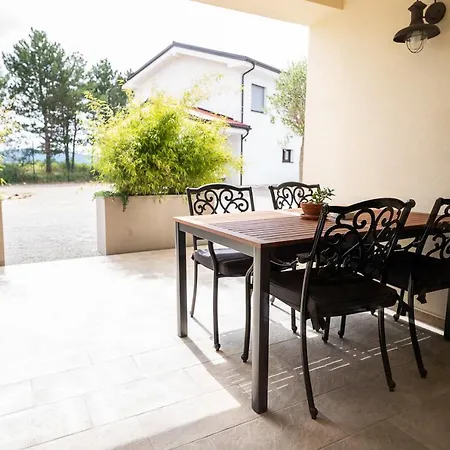 Apartments Kras 24 With Pool Sezana Exterior photo