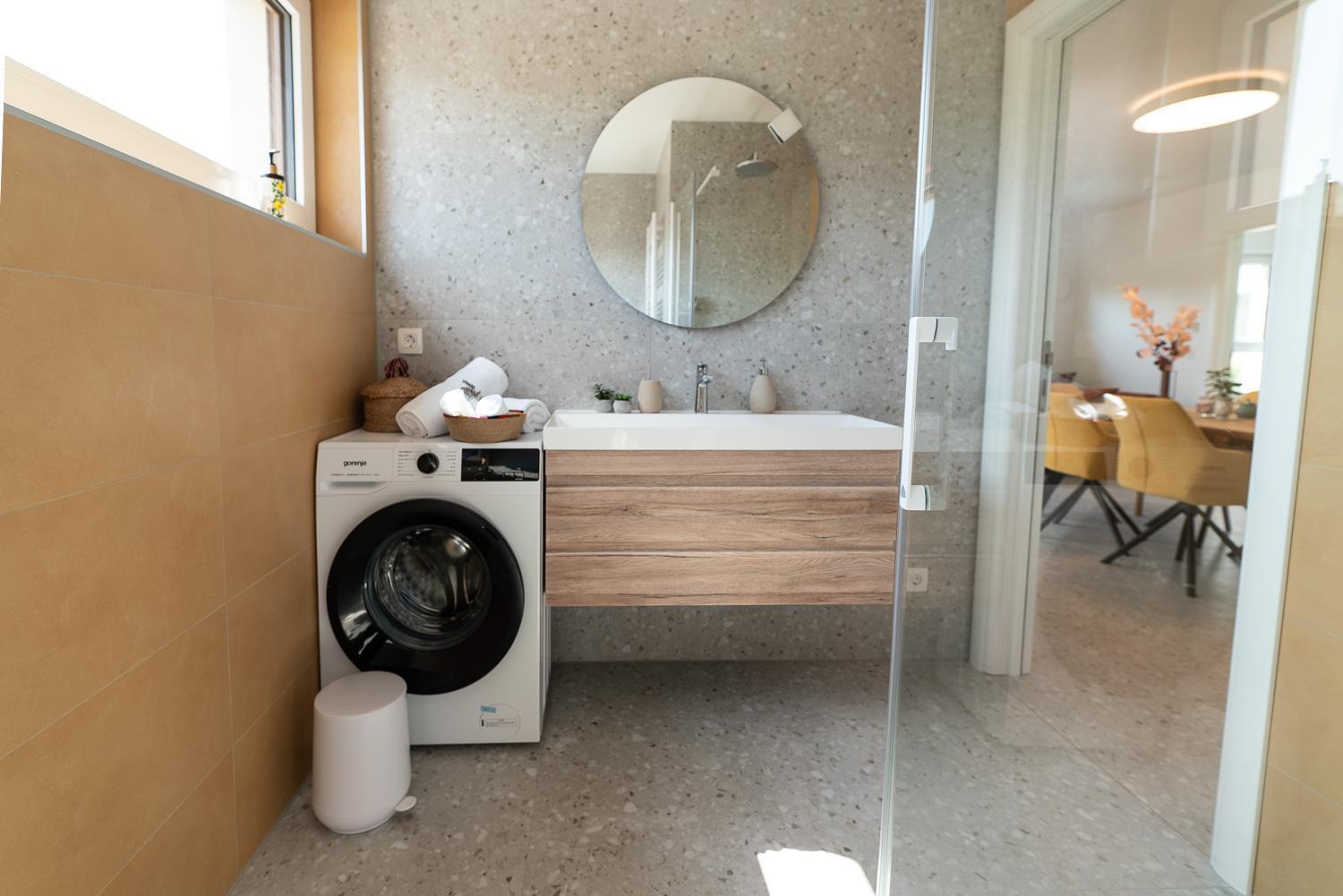Apartment Kras 24 With Pool Sezana